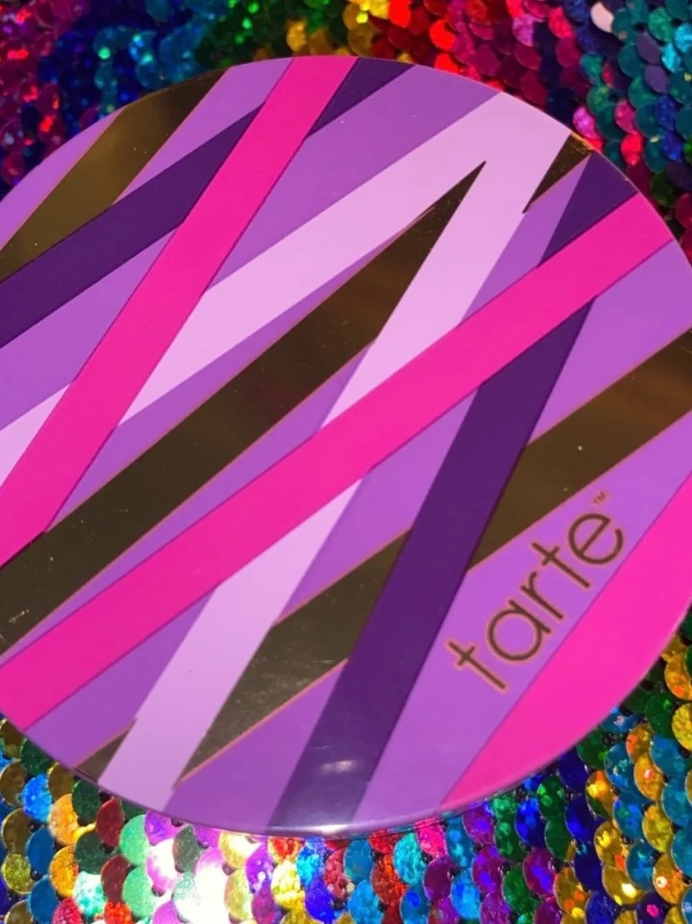 tarte Shape Tape Setting Powder — tan-deep in purple compact
